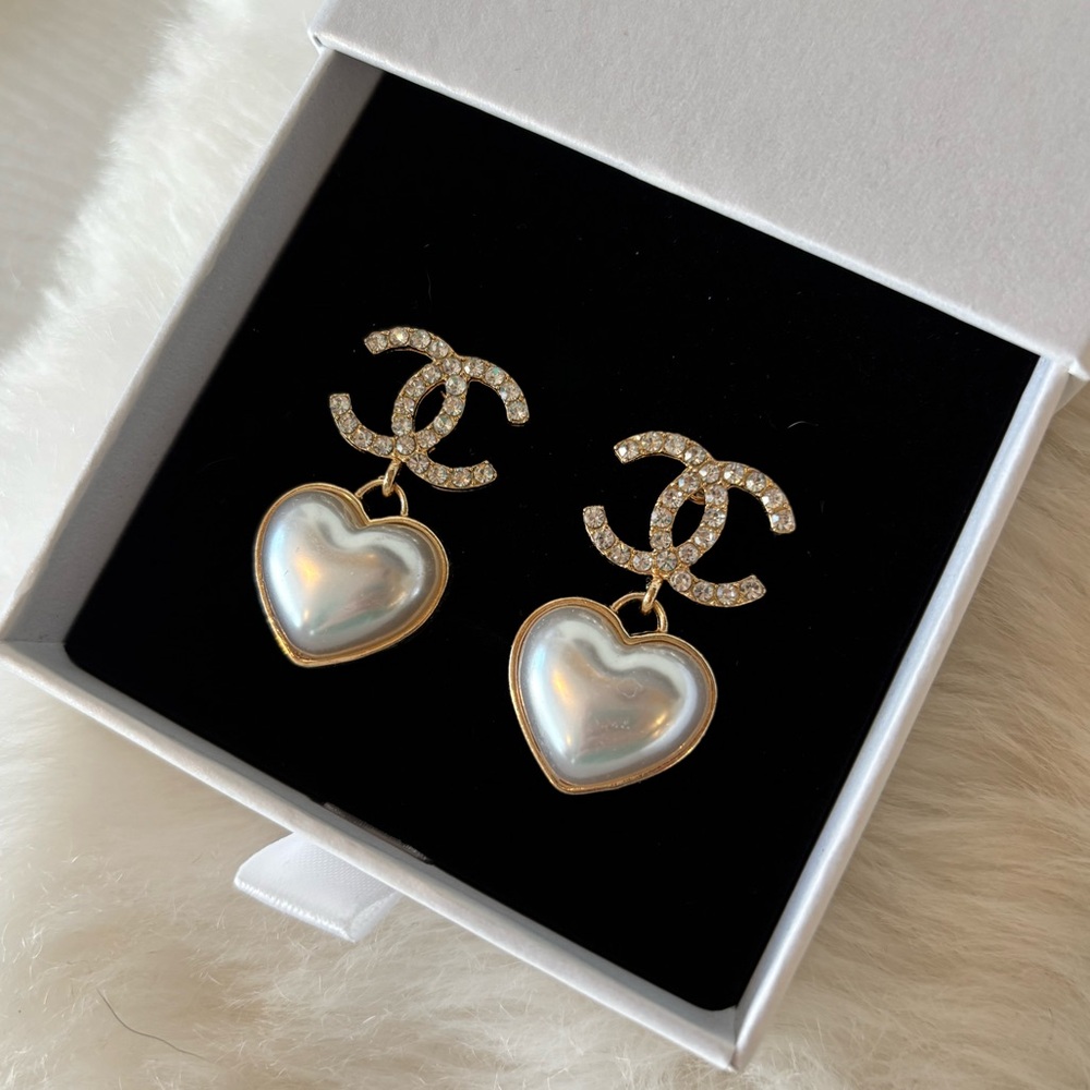 Fashion C Rhinestone and Faux Pearl Heart Drop Earrings